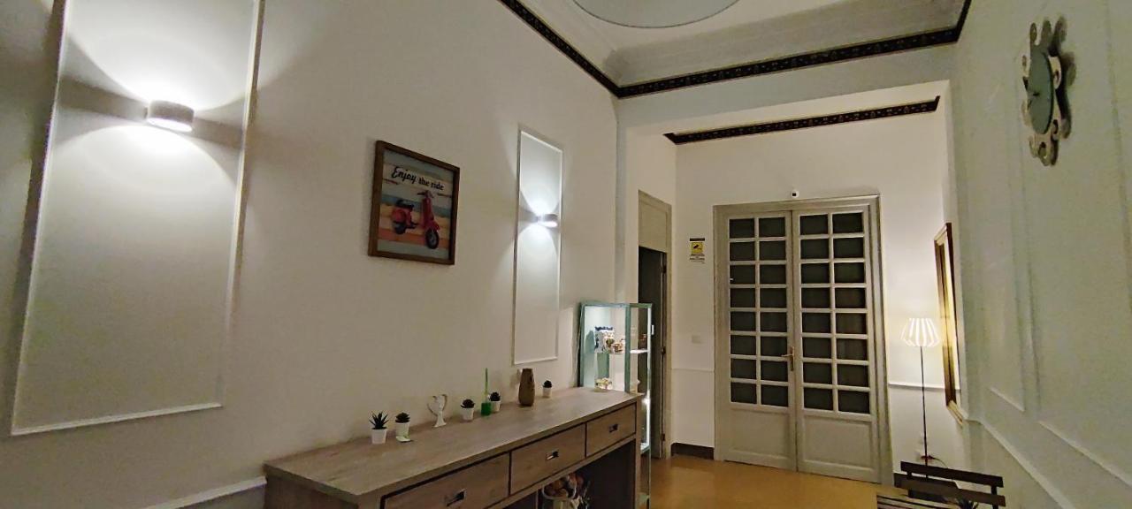 Politeamari Hotel Палермо Екстериор снимка
