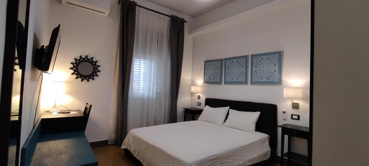 Politeamari Hotel Палермо Екстериор снимка