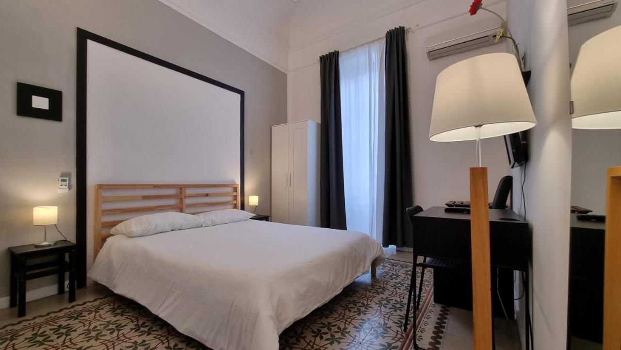 Politeamari Hotel Палермо Екстериор снимка