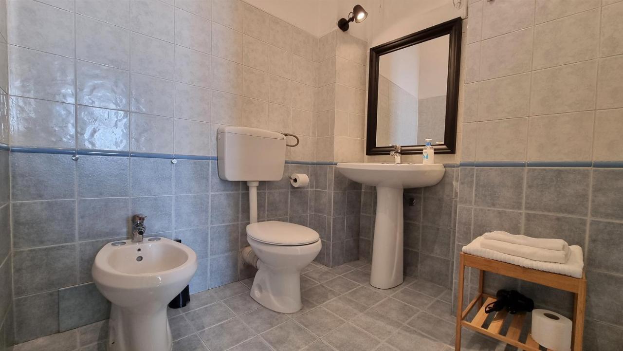 Politeamari Hotel Палермо Екстериор снимка