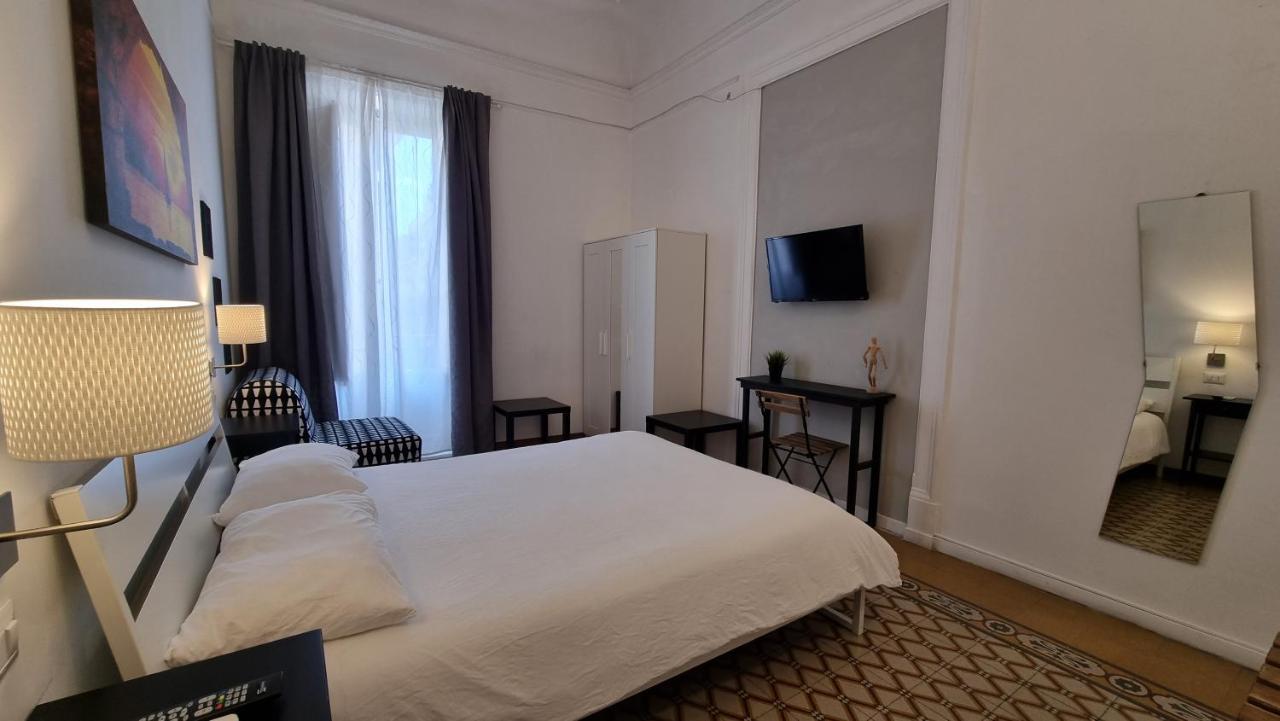 Politeamari Hotel Палермо Екстериор снимка
