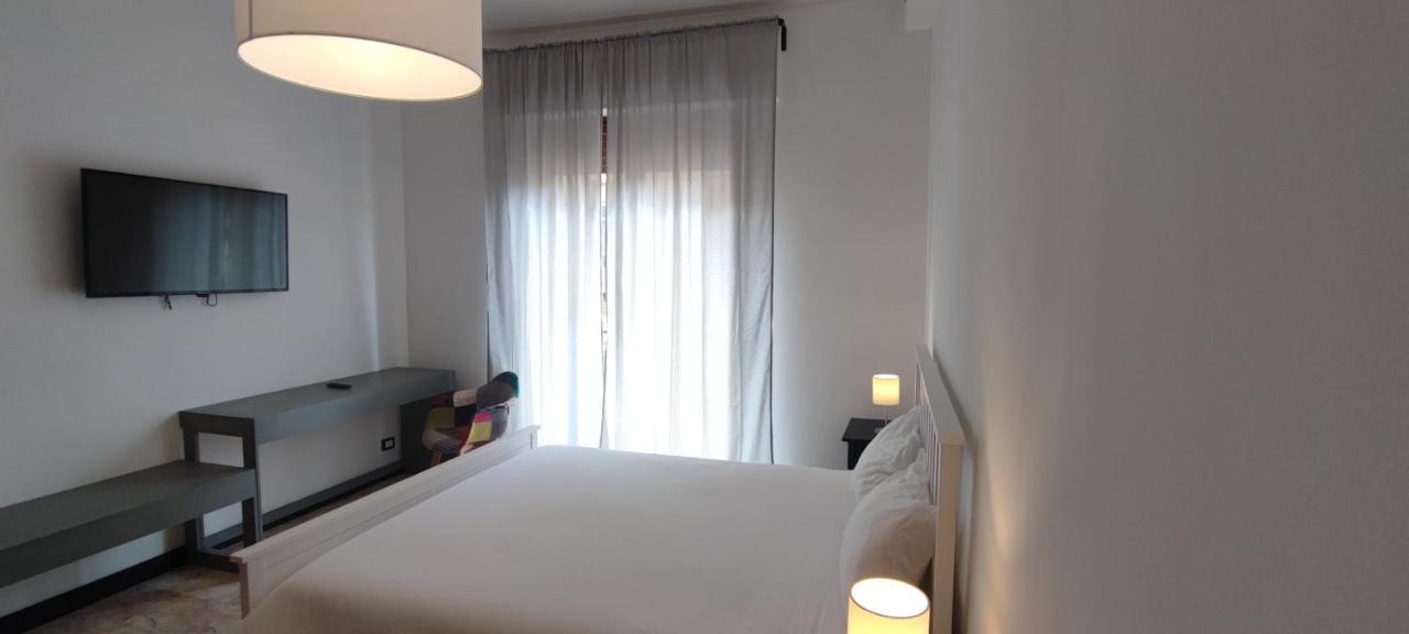 Politeamari Hotel Палермо Екстериор снимка