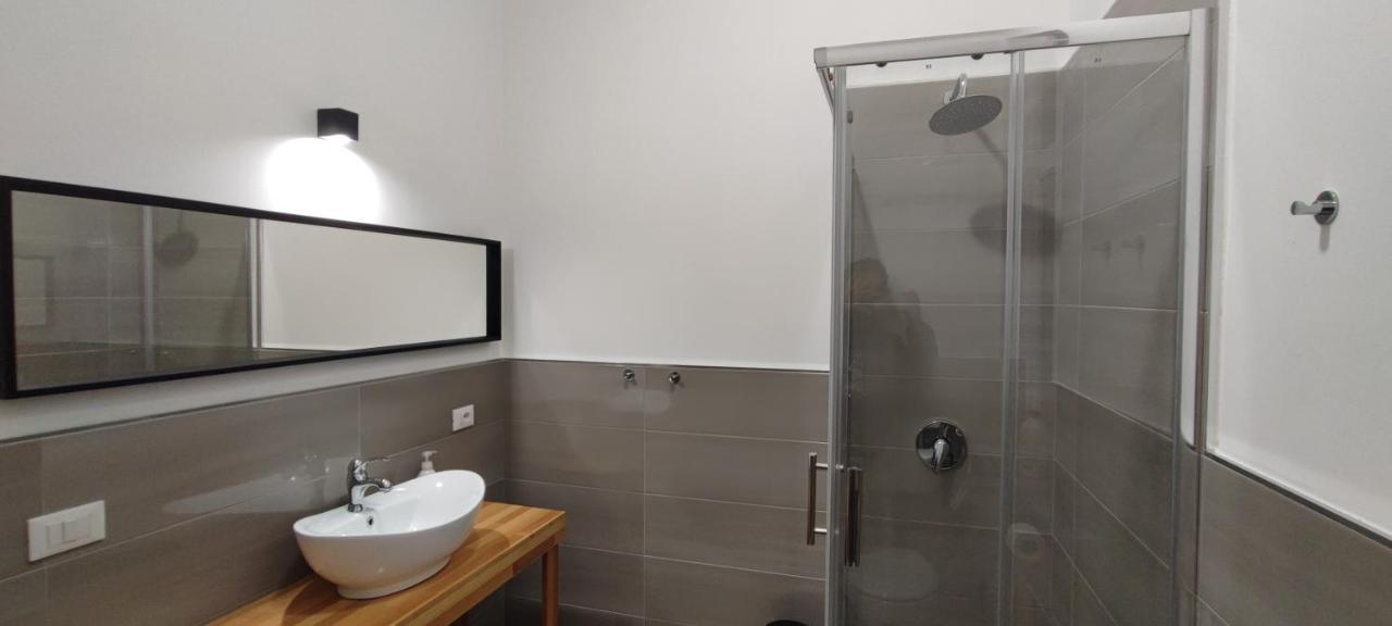 Politeamari Hotel Палермо Екстериор снимка