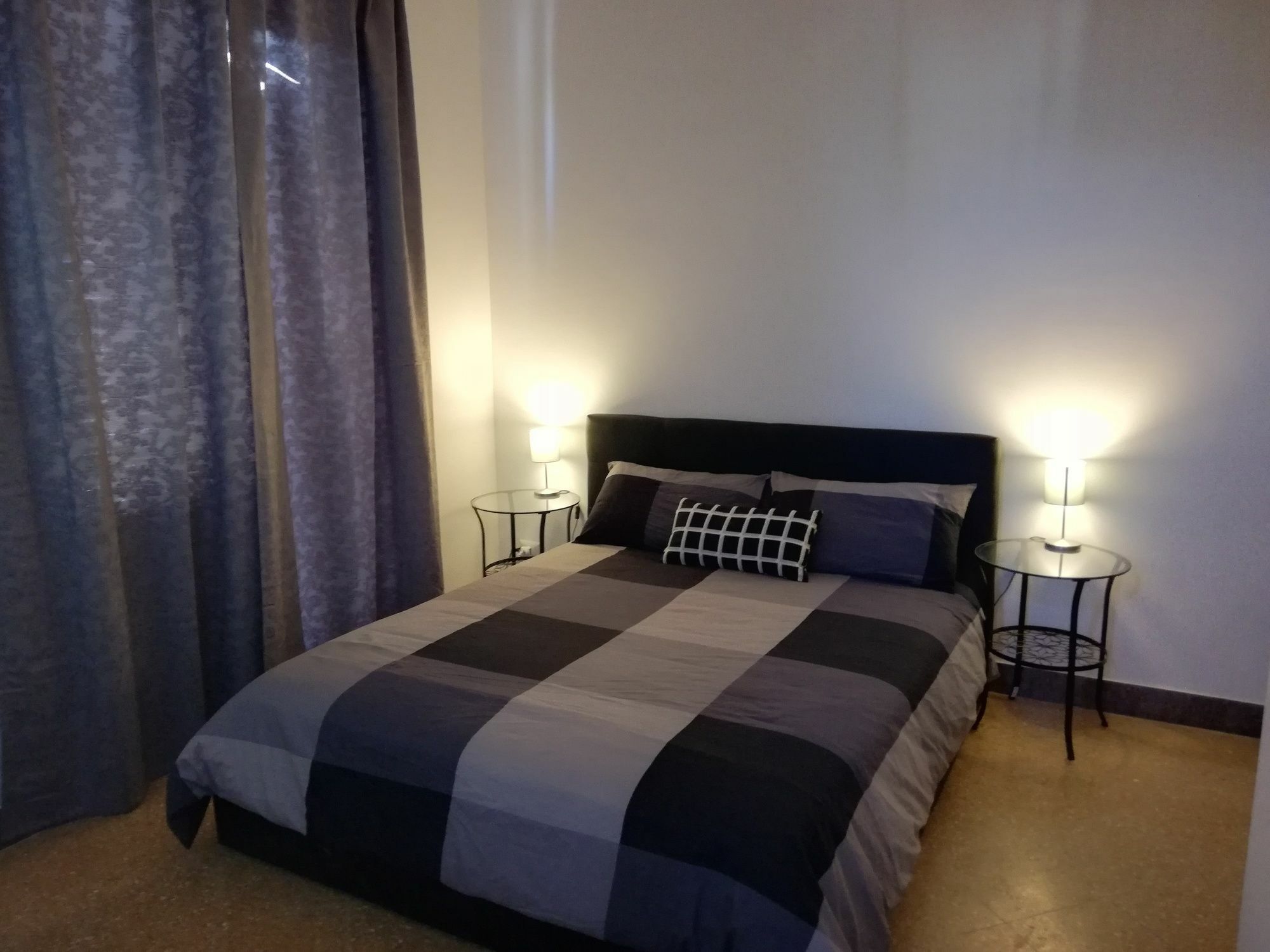 Politeamari Hotel Палермо Екстериор снимка