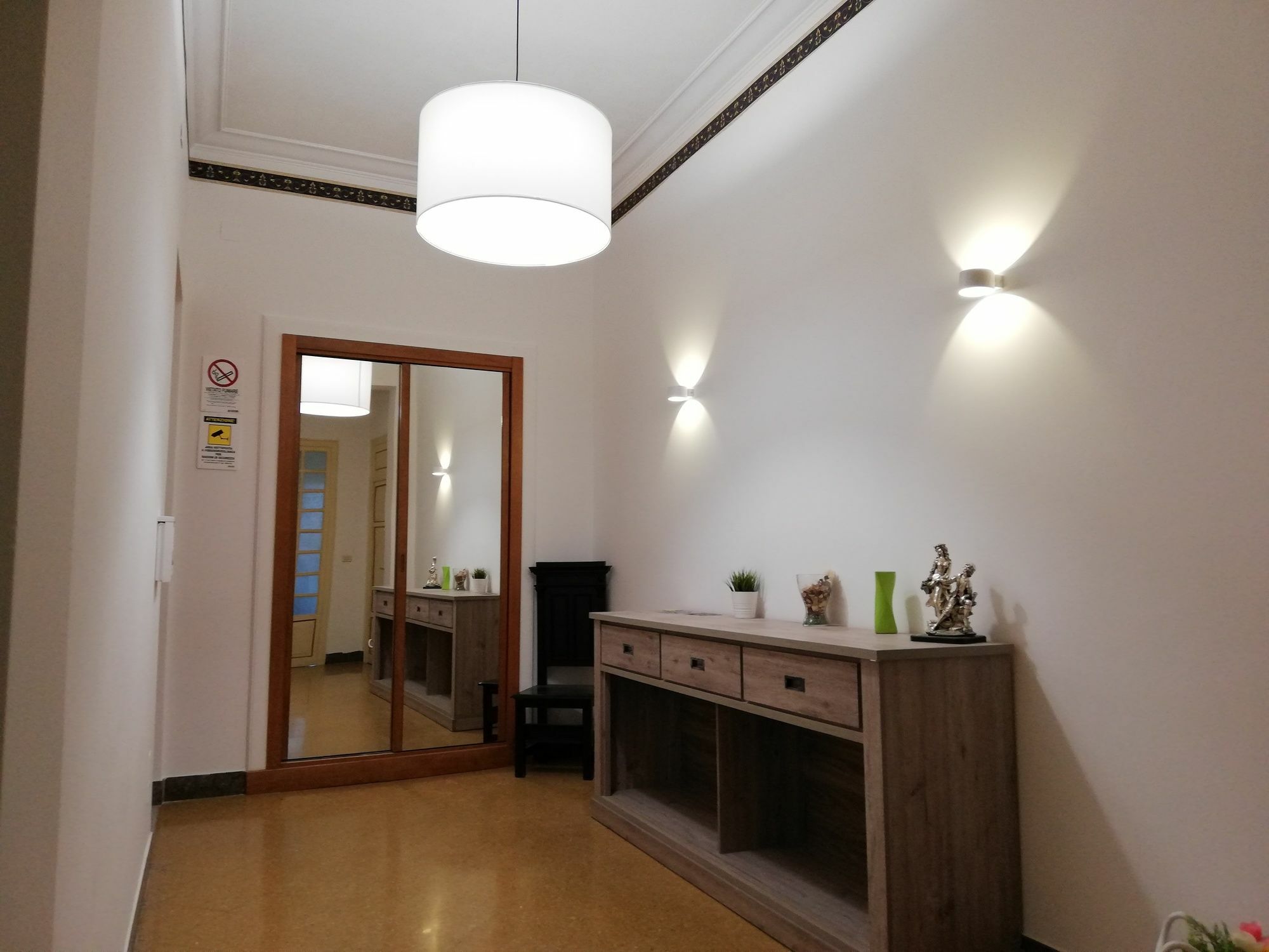 Politeamari Hotel Палермо Екстериор снимка
