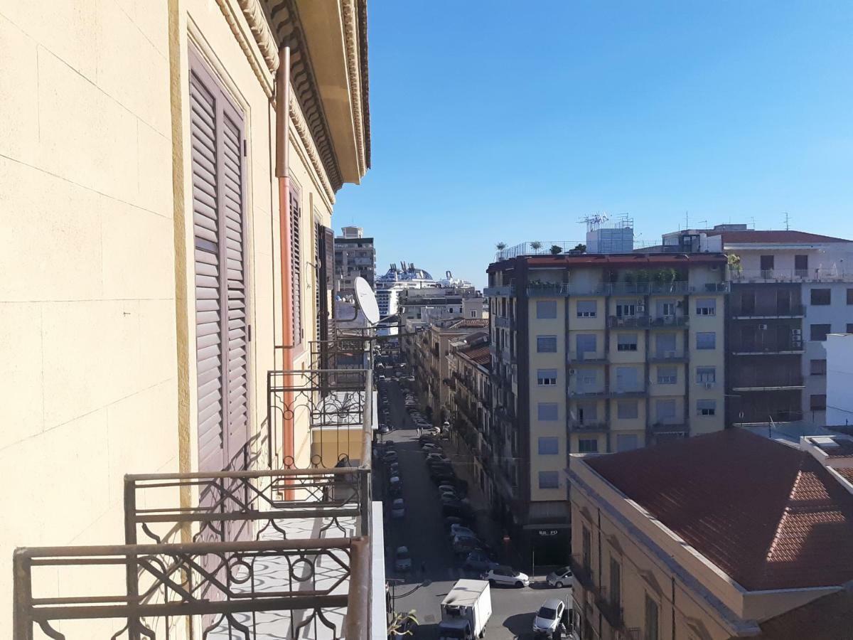 Politeamari Hotel Палермо Екстериор снимка