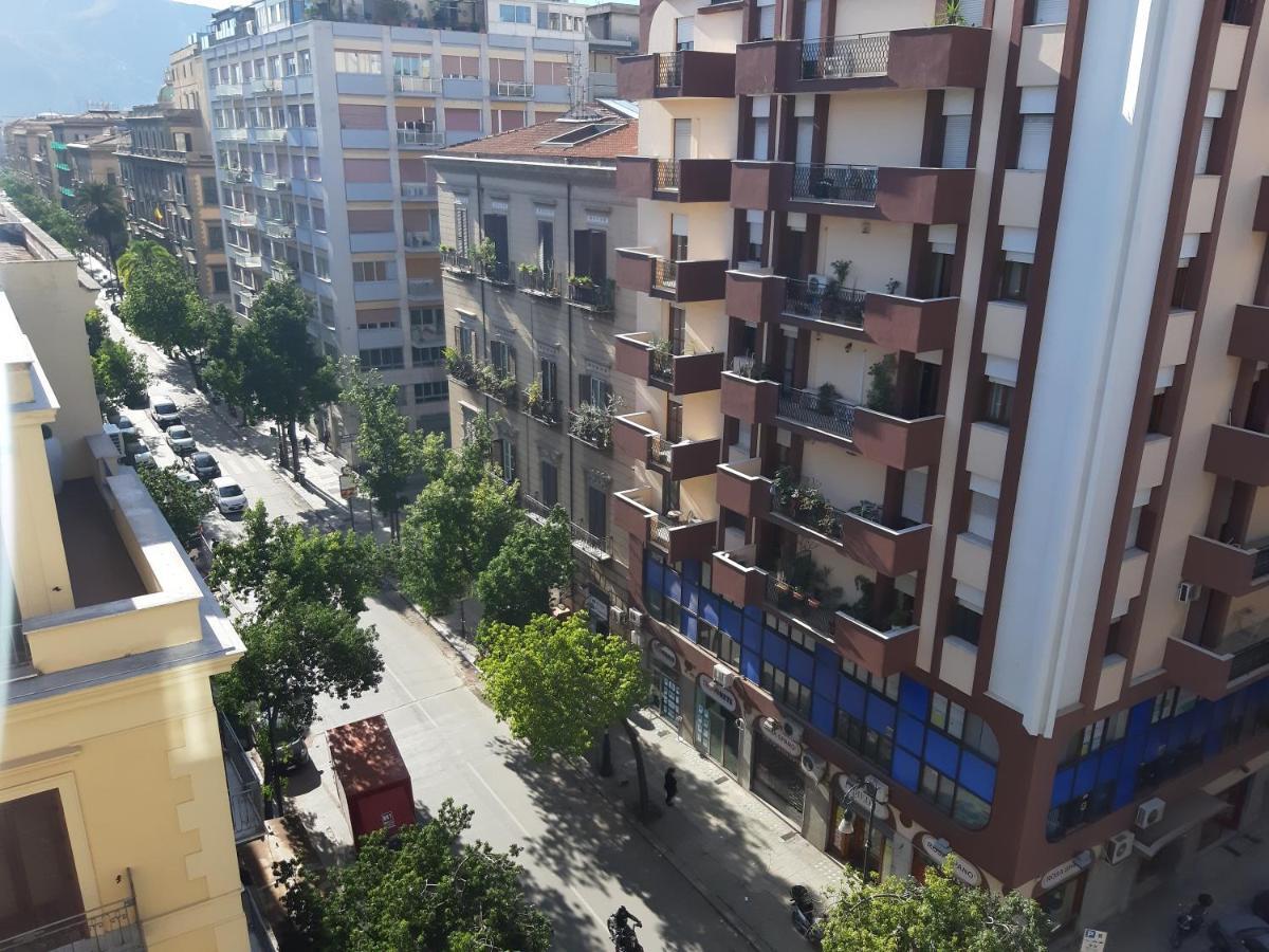 Politeamari Hotel Палермо Екстериор снимка